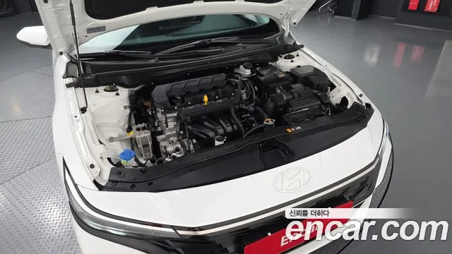 Hyundai Avante CN7 — Фото автомобиля 9