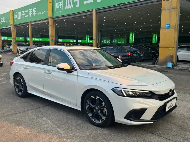 Honda Civic — Фото автомобиля 3