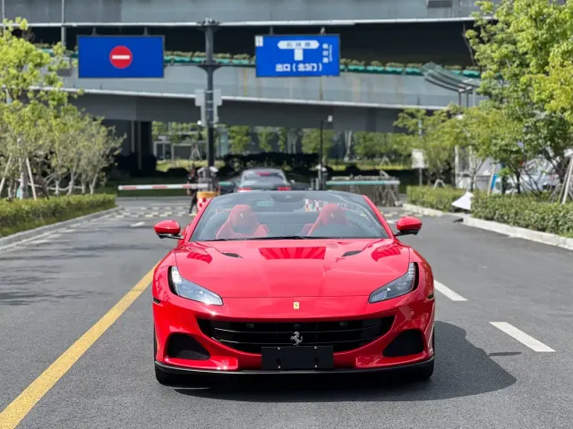 Фотография автомобиля — Ferrari Portofino