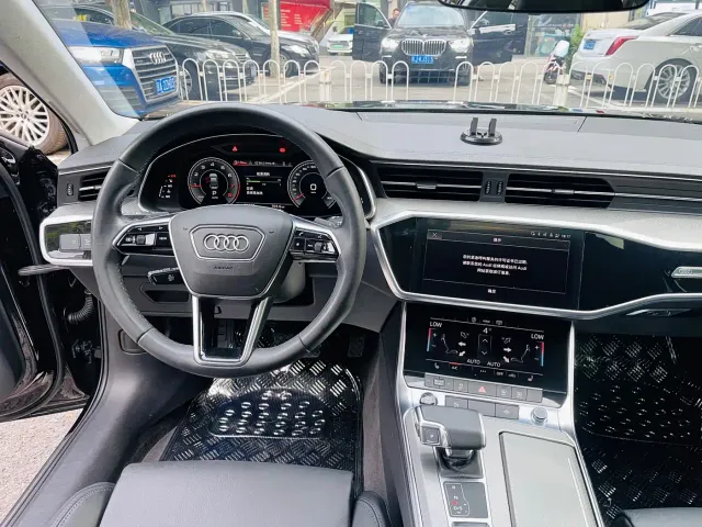 Audi A6L — Фото автомобиля 17