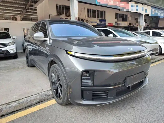 Li Auto L7 — Фото автомобиля 3