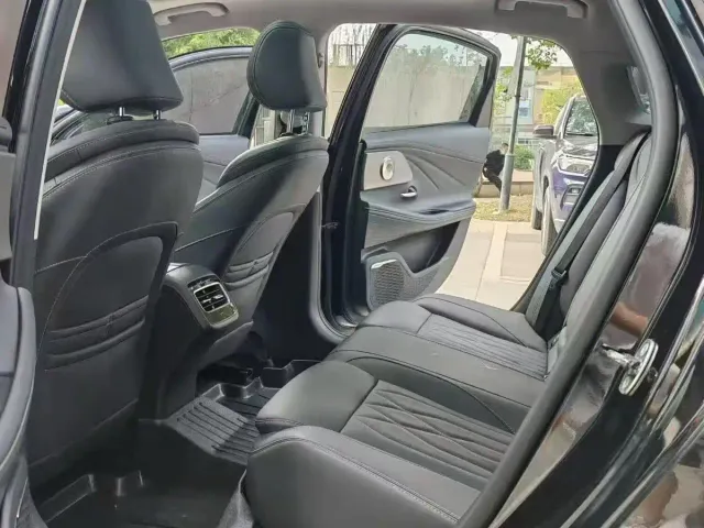 Chery Arrizo 8 — Фото автомобиля 6