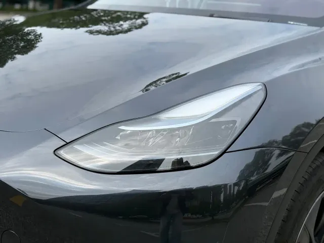 Tesla Model Y — Фото автомобиля 7