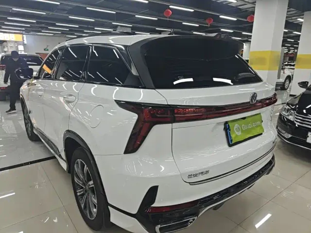 Changan CS75 Plus — Фото автомобиля 4