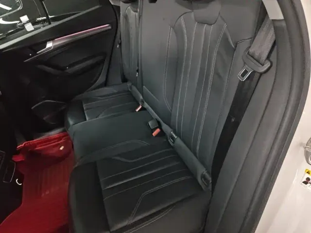 Audi Q5L — Фото автомобиля 16