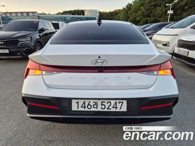 Hyundai AVANTE Новый Avante (CN7) 1.6 LPi (Для проката) — Фото автомобиля 4
