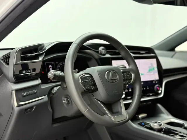 Lexus RZ — Фото автомобиля 10