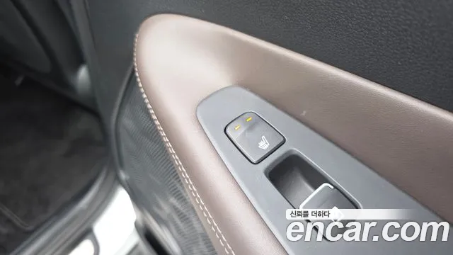 Hyundai Santafe — Фото автомобиля 15