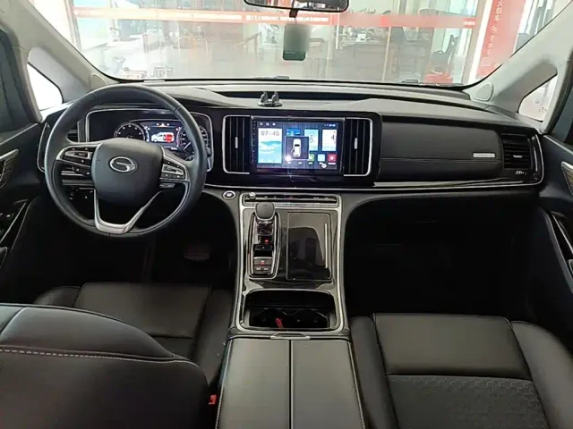 GAC Trumpchi M8 — Фото автомобиля 9