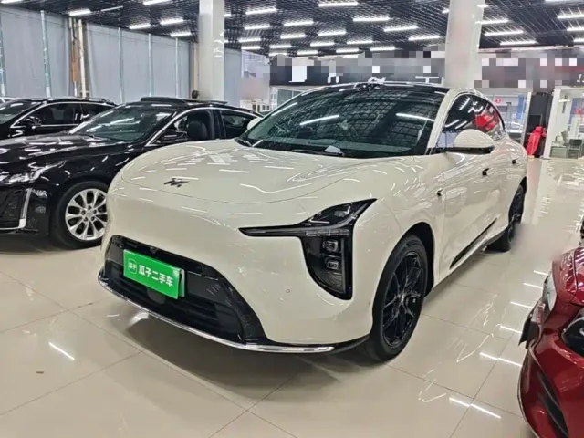 Фотография автомобиля — IM Motors LS6
