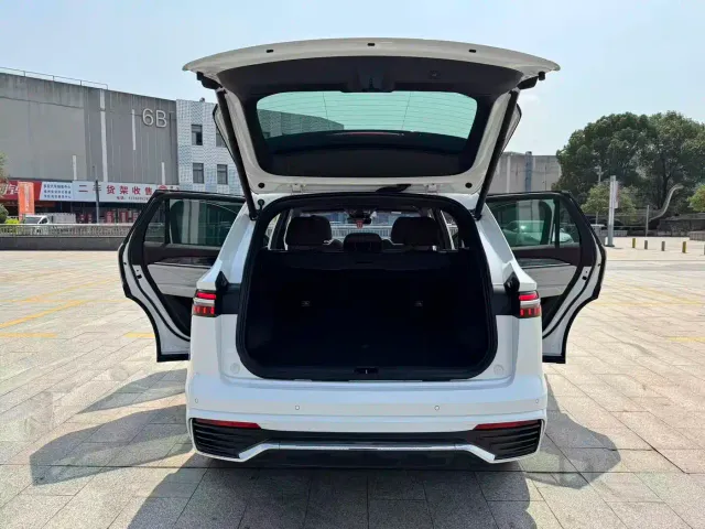 Geely Xingyue L — Фото автомобиля 18