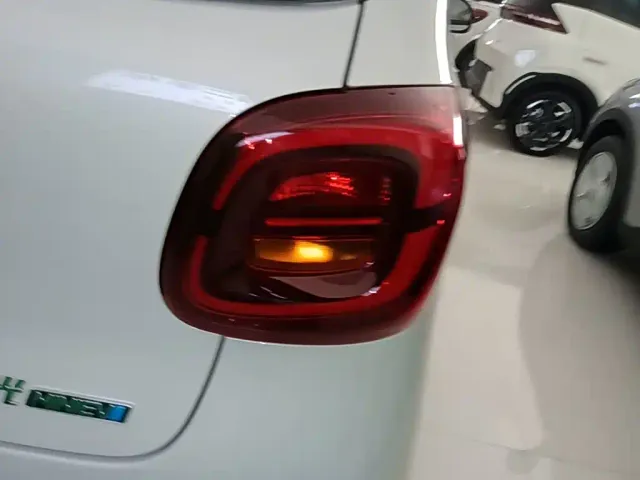 Wuling Hongguang Mini EV — Фото автомобиля 7