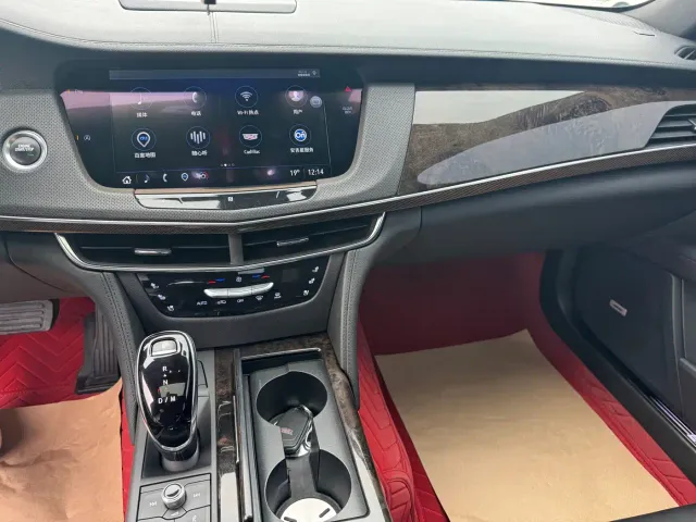 Cadillac CT6 — Фото автомобиля 12