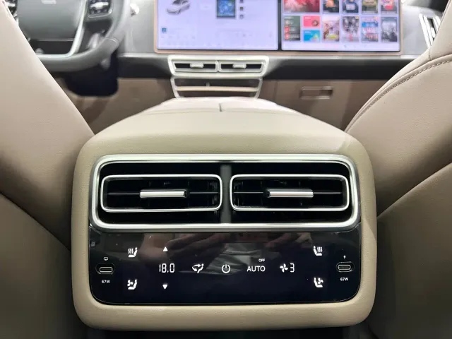Li Auto L7 — Фото автомобиля 19