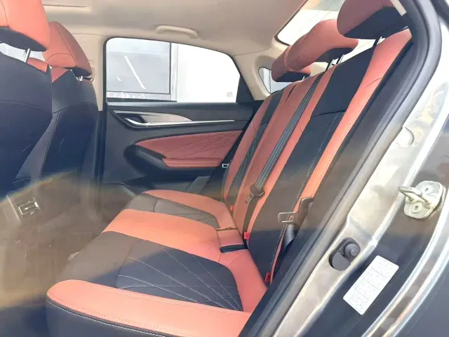 Changan Eado — Фото автомобиля 6