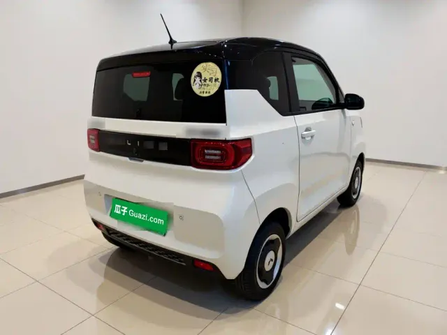 Wuling Hongguang Mini EV — Фото автомобиля 4