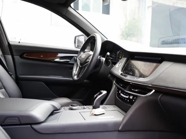 Cadillac CT6 — Фото автомобиля 12