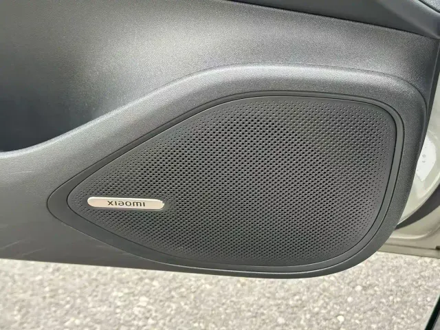 Xiaomi SU7 — Фото автомобиля 17
