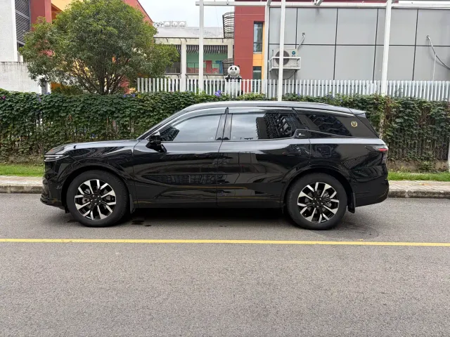 Ford Edge — Фото автомобиля 7