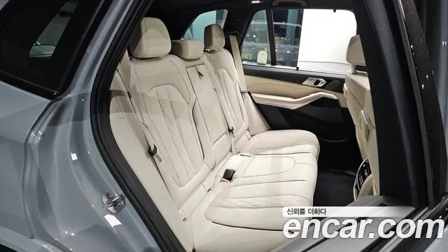 BMW X5 xDrive 40i M Sport — Фото автомобиля 9