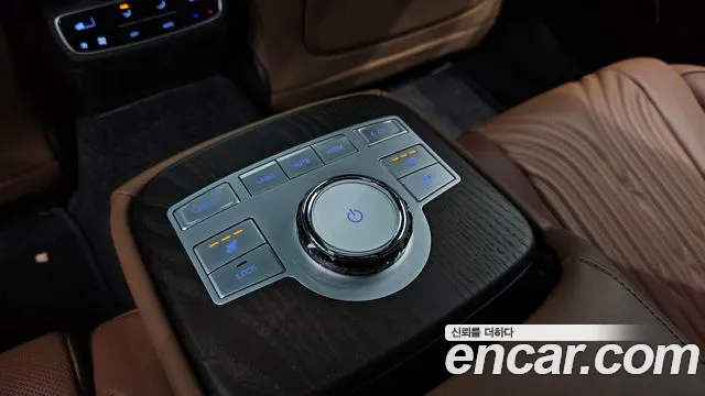 Genesis G80 Бензин 2.5 турбо AWD — Фото автомобиля 27