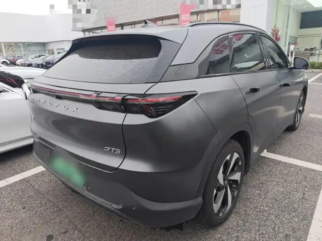 Arcfox Alpha T5 — Фото автомобиля 6