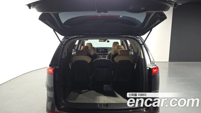 Kia Canival Carnival 4 поколение Дизель 11 мест Prestige — Фото автомобиля 17