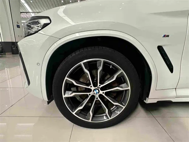 BMW X3 — Фото автомобиля 4