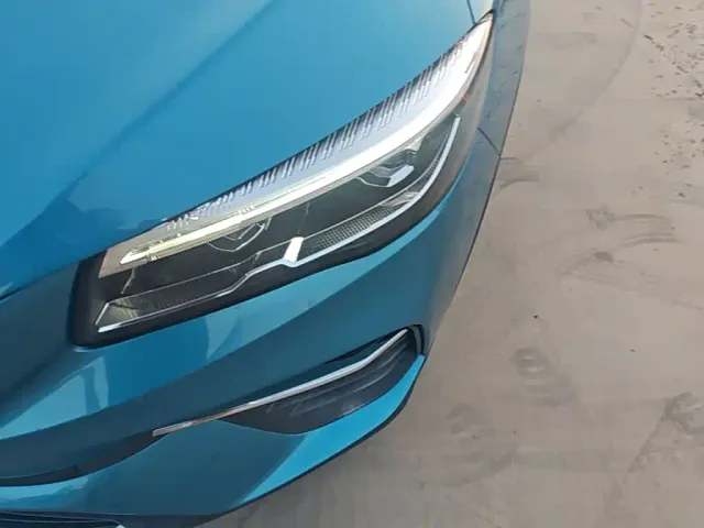 Geely Emgrand S — Фото автомобиля 23