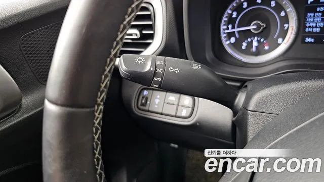 Hyundai Venue Venue 1.6 Modern Plus — Фото автомобиля 14