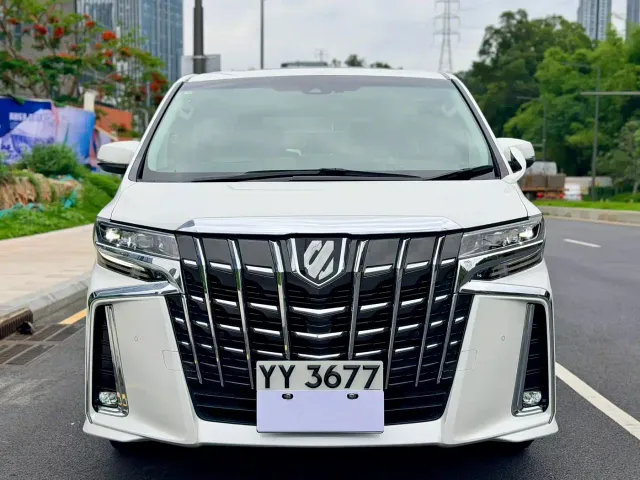 Toyota Alphard — Фото автомобиля 2