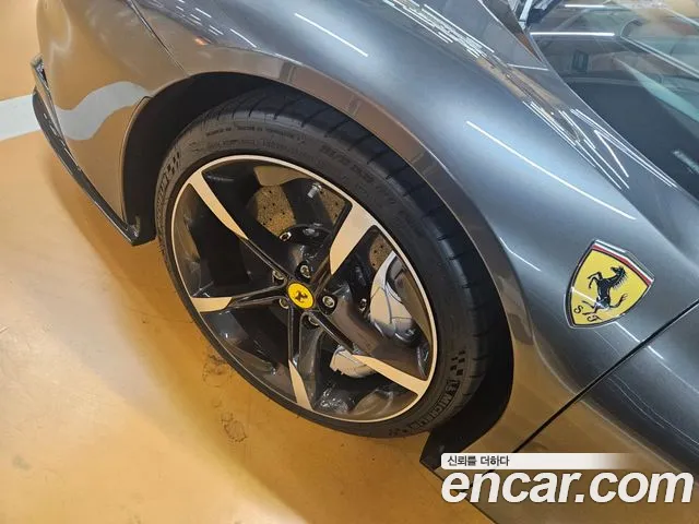 Ferrari SF90 — Фото автомобиля 17