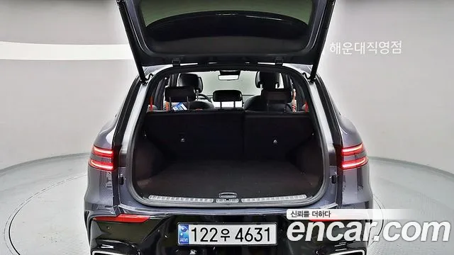 Genesis GV70 — Фото автомобиля 6