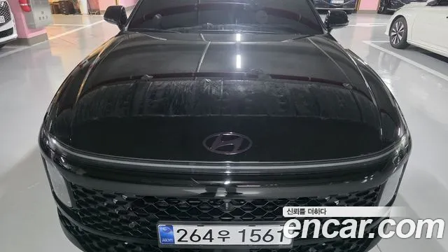 Hyundai Grandeur GN7 — Фото автомобиля 3