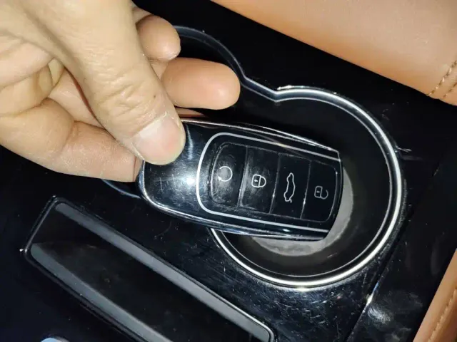 Chery Tiggo 8 PLUS — Фото автомобиля 16