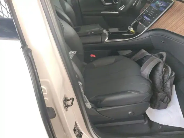 Mercedes-Benz EQE SUV — Фото автомобиля 24