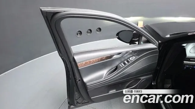 Genesis G80 RG3 — Фото автомобиля 13