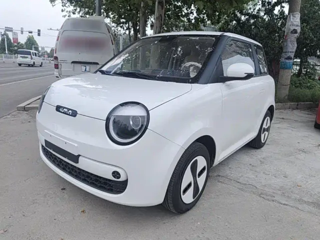 Фотография автомобиля — Changan Lumin
