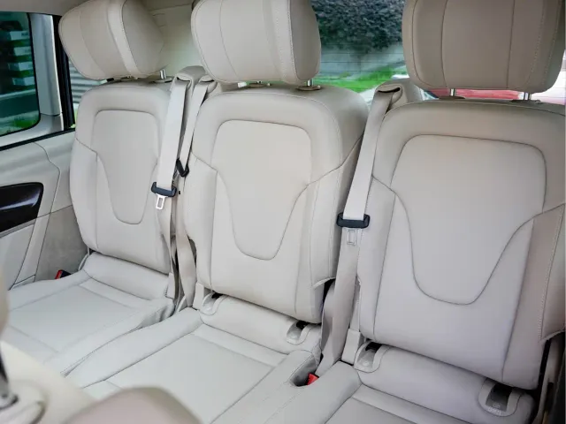 Mercedes-Benz V-Class — Фото автомобиля 13