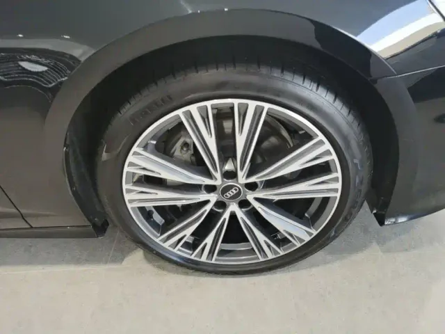 Audi A6L — Фото автомобиля 11