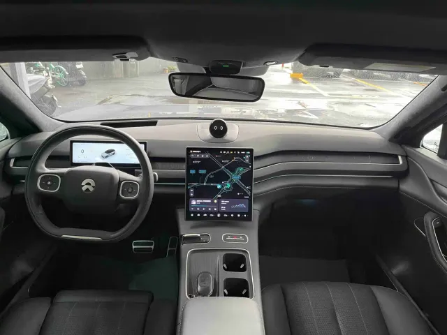 Nio ES8 — Фото автомобиля 27