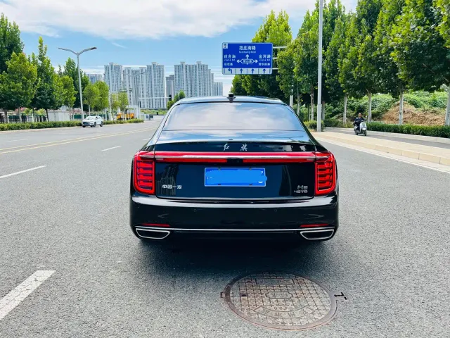 Hongqi H9 — Фото автомобиля 10