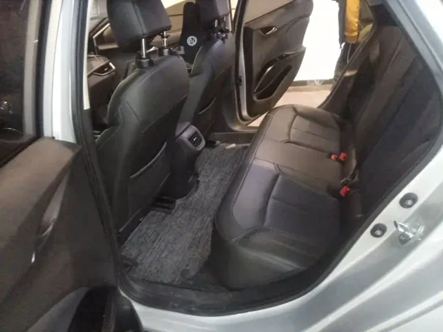 Buick Velite 6 — Фото автомобиля 18