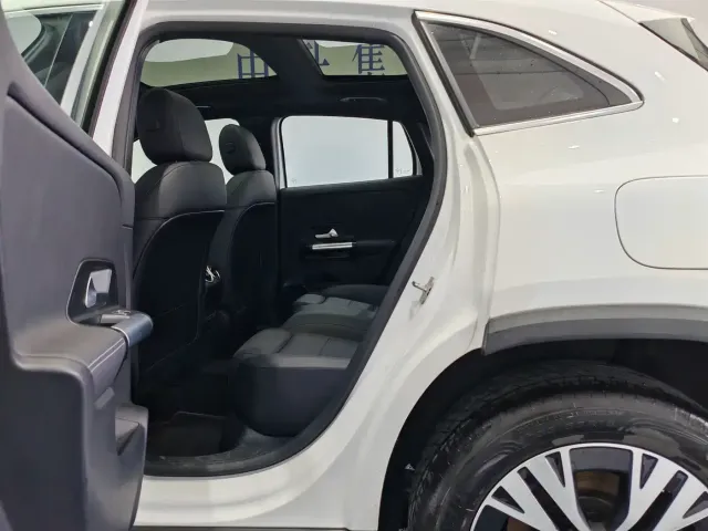 Mercedes-Benz GLA-Class — Фото автомобиля 12
