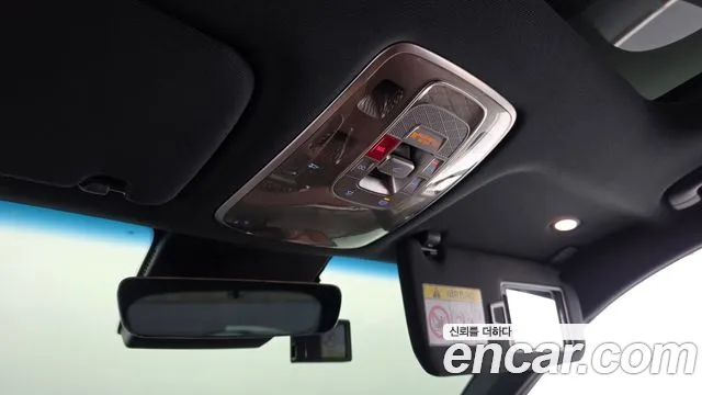 Genesis GV70 — Фото автомобиля 27