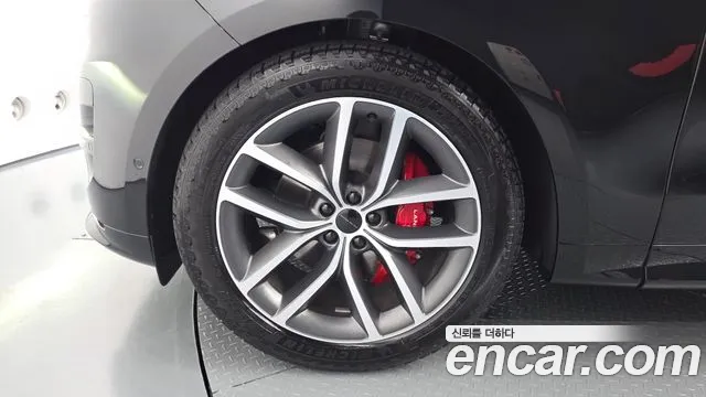 Land Rover Range Rover Sport — Фото автомобиля 5