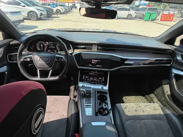 Audi A6L — Фото автомобиля 4