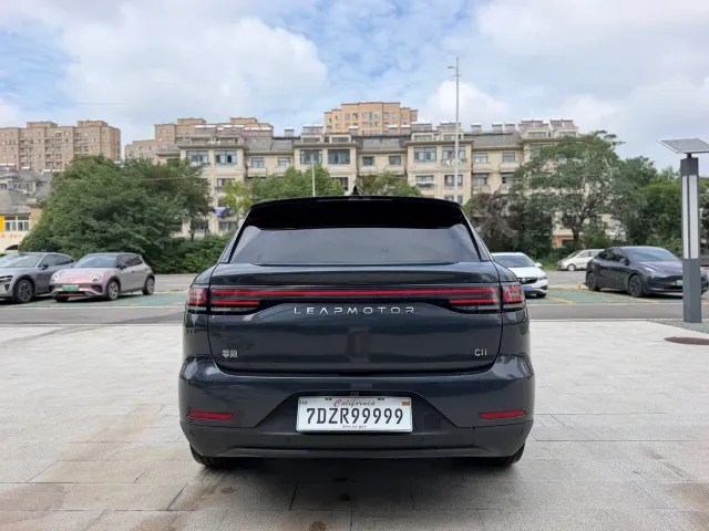 Leapmotor C11 — Фото автомобиля 7