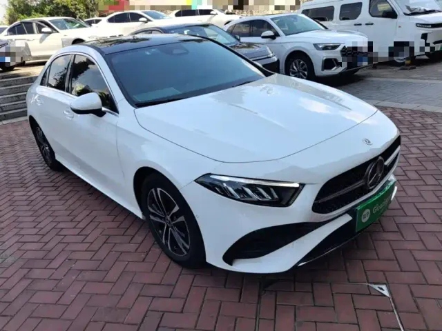 Mercedes-Benz A-Class — Фото автомобиля 3