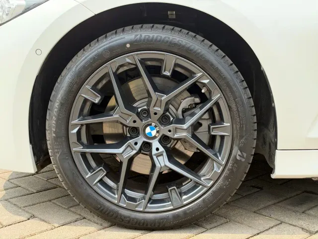BMW 3 Series — Фото автомобиля 23
